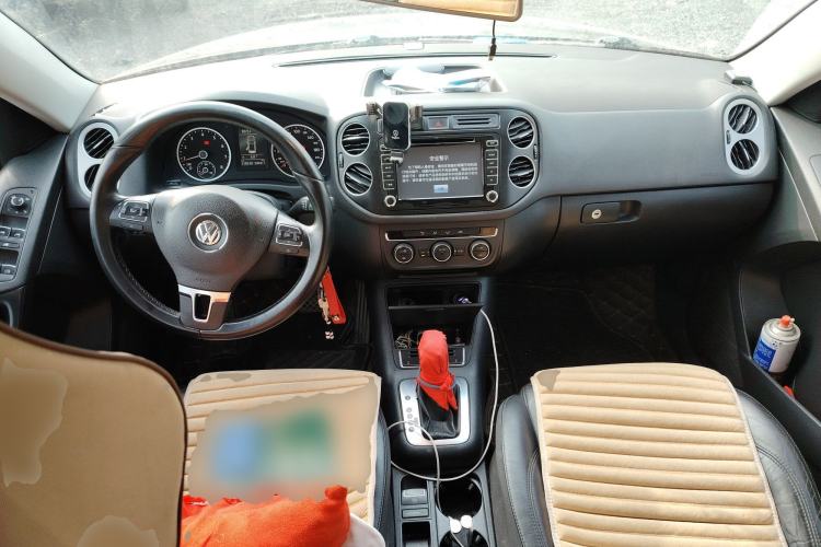 Used Volkswagen Tiguan 2015 1.8TSI Automatic Two-Wheel Drive Comfort Edition Center Console