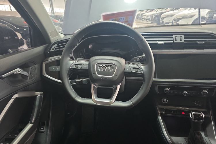 Used Audi Q3 2023 35 TFSI Fashion Dynamic Model (1.5T)