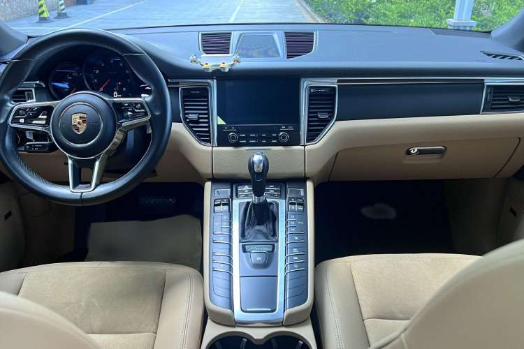 Used Porsche Macan 2017 Macan 2.0T