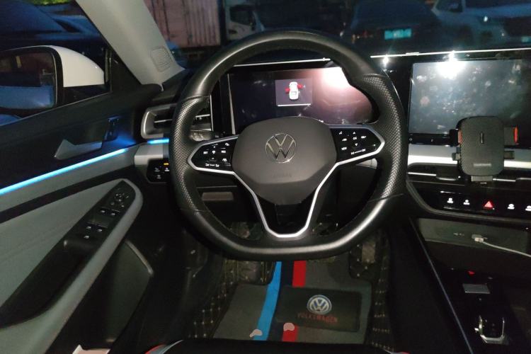 Used Volkswagen Lamando 2022 Lavida L 280TSI DSG Cool & Spicy Edition Steering Wheel