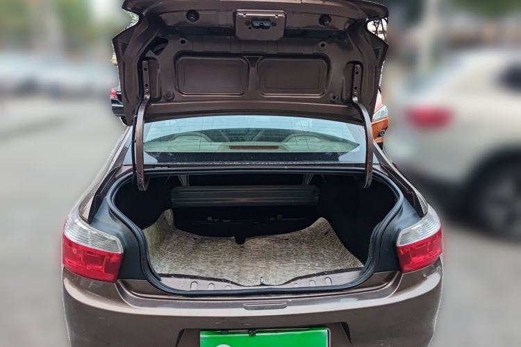 Used Citroen Elysee 2014 1.6L Automatic Fashion Model Trunk