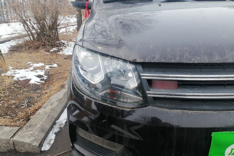 Used Dongfeng Fengon 370 2016 1.5L Manual Luxury 7-Seater Right Front Headlight