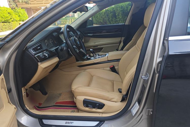Used BMW 7 Series 2013 730Li Luxury Model
