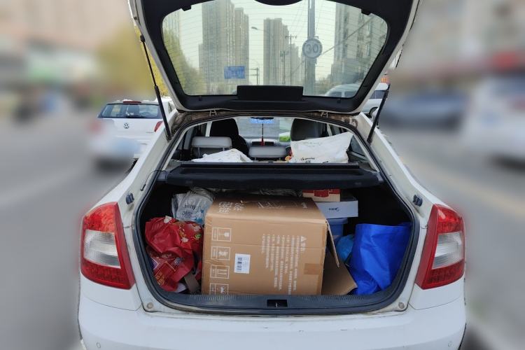 Used Skoda Octavia 2012 1.6L Automatic Yijun Edition Trunk