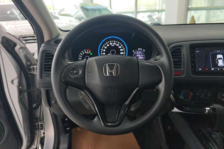 Used Honda Vezel 2015 1.5L CVT two-wheel drive Comfort trim