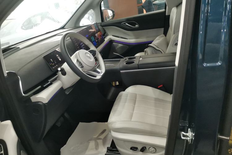 Used VOYAH Dream 2025 PHEV Four-Wheel-Drive Flagship Kunpeng Edition