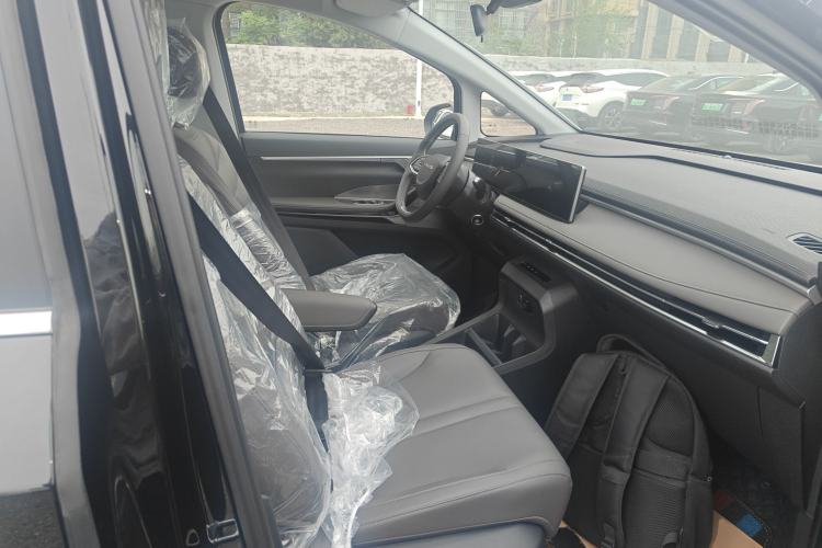 Used SAIC MAXUS Dajia 7 2024 Revised Version Super Hybrid Long-Range Edition Enjoyment Version Right Front Seat