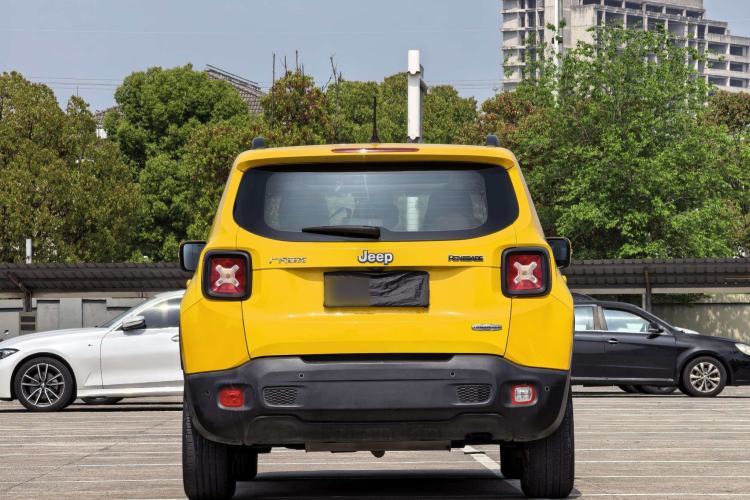 Used Jeep Renegade 2017 180T Automatic Jingneng Edition Exterior 4