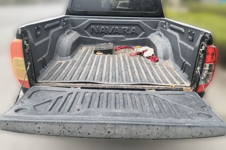 Used Nissan Navara 2017 2.5L Manual Two-Wheel Drive Luxury Edition QR25
