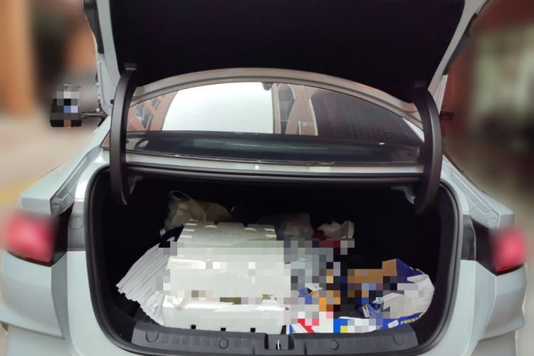 Used BYD Qin L 2025 DM-i Smart Drive 80KM Leading Model Trunk