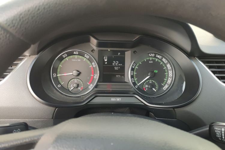 Used Skoda Octavia 2019 1.5L Automatic SmartDrive Comfort Edition China VI Standard
