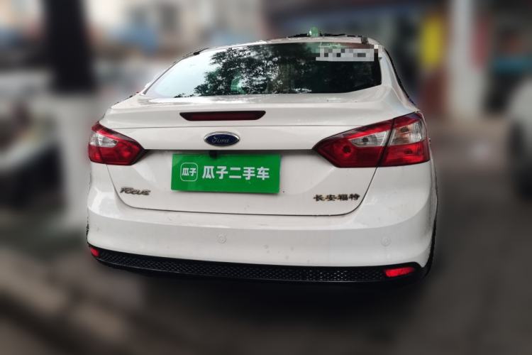 Used Ford Focus 2012 Sedan 1.6L Automatic Fashion Edition