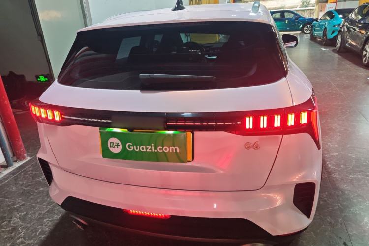 Used Lynk & Co 06 EM-P 2022 PHEV 84 km Range Pro Version