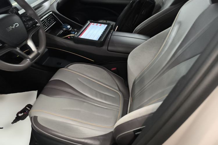 Used BYD Frigate 07 2024 HONOR Edition DM-i 205KM Flagship Model