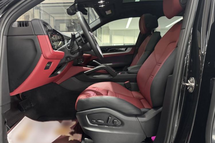 Used Porsche Cayenne 2025 Cayenne 3.0T Dream-Chasing Edition Interior 5