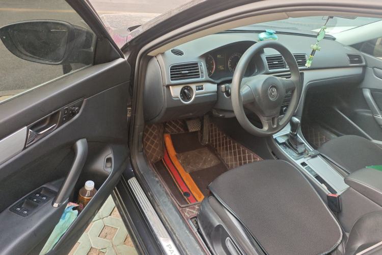 Used Volkswagen Passat 2015 1.8TSI DSG Luxury Edition
