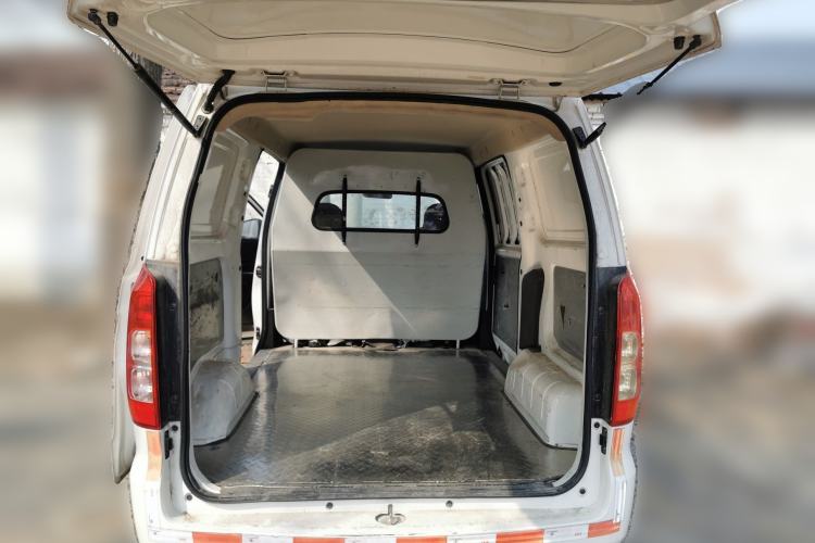 Used Wuling Hongguang V 2022 1.5L Jingqu Edition Enclosed-Window Vehicle with Electric Power Steering LAR Trunk