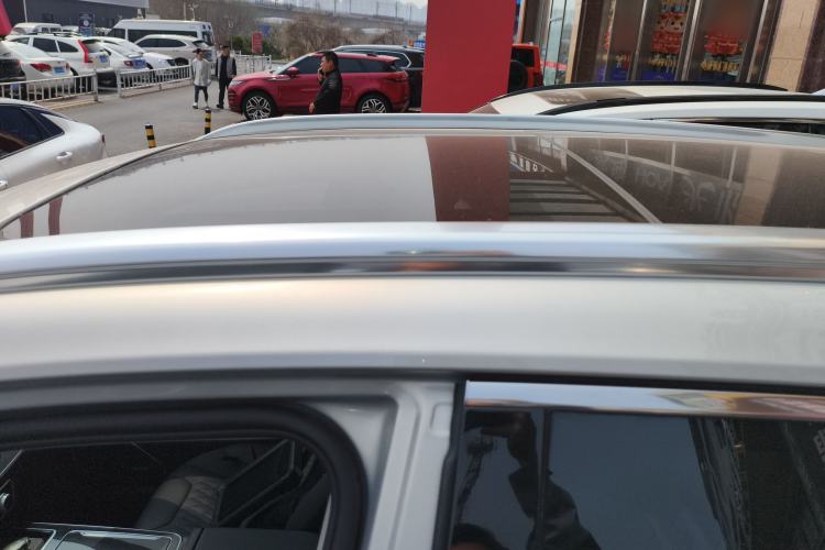 Used Hongqi HS5 2023 2.0T Four-Wheel Drive Flagship Pro Edition Roof