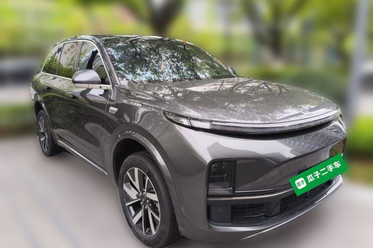 Used Li Auto L8 2023 Pro Model Front Right 45 Deg