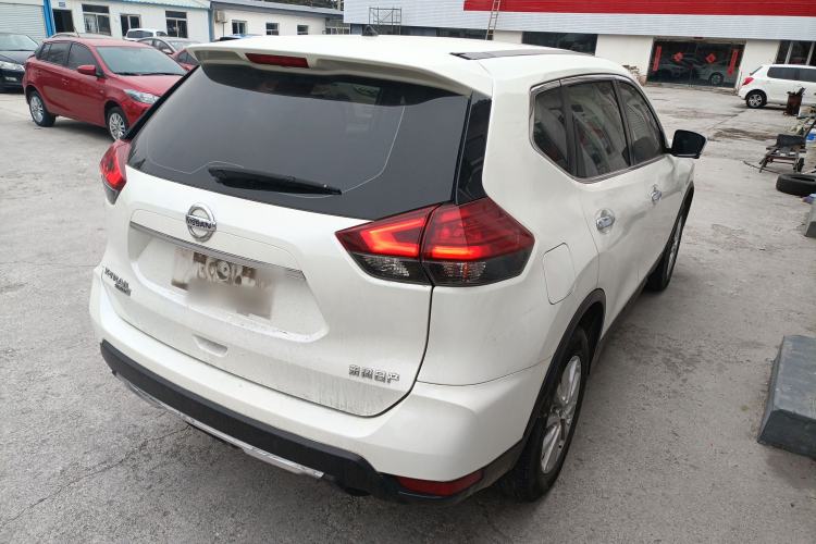 Used Nissan X-Trail 2022 2.0L Two-Wheel Drive Smart Connect & Comfort Edition