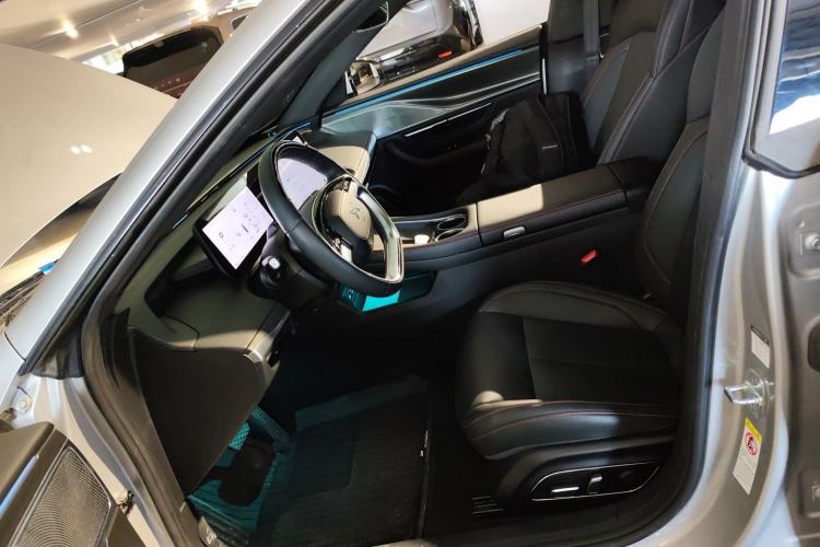 Used XPeng P7 2023 P7i 702 Pro Left Front Seat