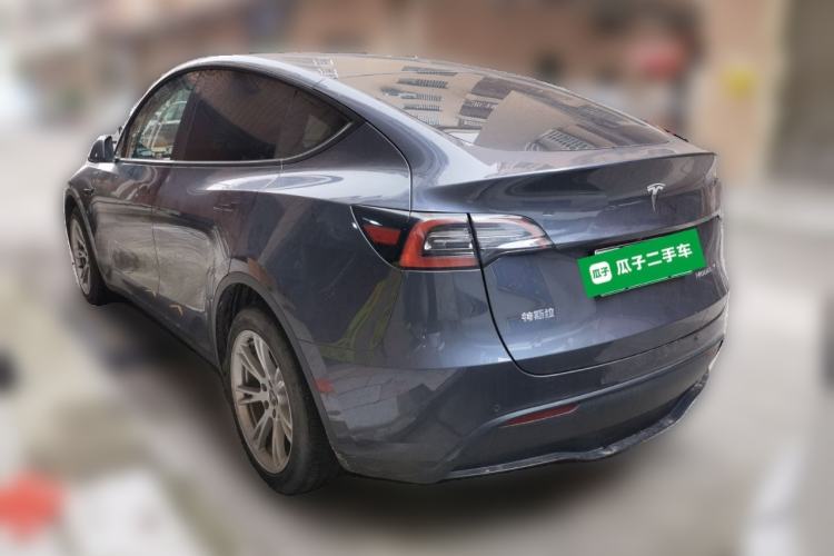 Used Tesla Model Y 2023 Long-Range All-Wheel-Drive Version
