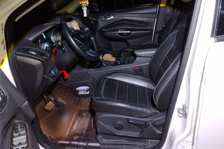 Used Ford Kuga 2017 EcoBoost 180 Two-Wheel-Drive Tiger Leap Model Driver Seat