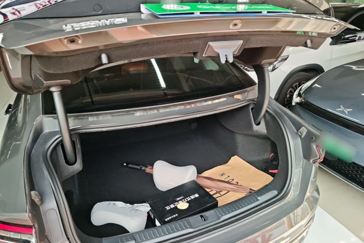 Used Lincoln Z 2024 2.0T Prestige Edition Trunk