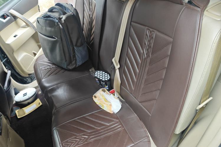 Used Toyota Highlander 2011 2.7L Two-Wheel Drive 7-Seater Luxury Navigation Edition
