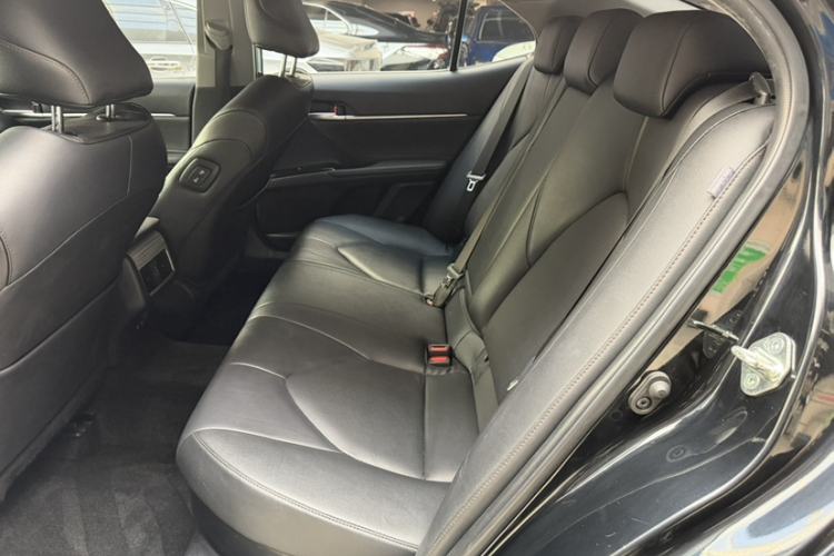 Used Toyota Camry 2019 Dual-Engine 2.5 HG Luxury Edition China VI Standard