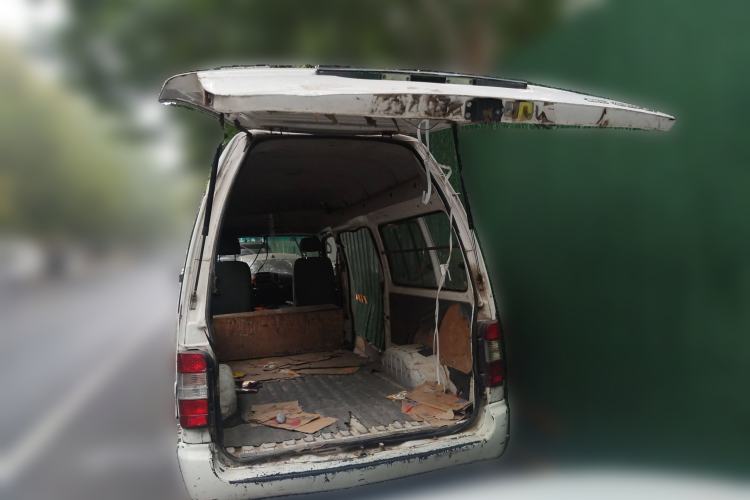 Used Foton Scenic 2014 2.0L Express Classic Short-Wheelbase High-Roof 491EQ4A
