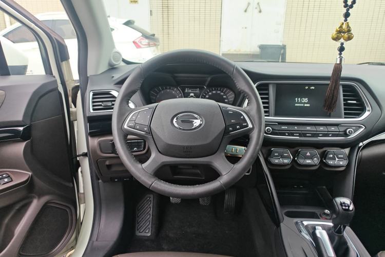 Used GAC Trumpchi GS4 2017 200T Manual Two-Wheel Drive Luxury Edition
