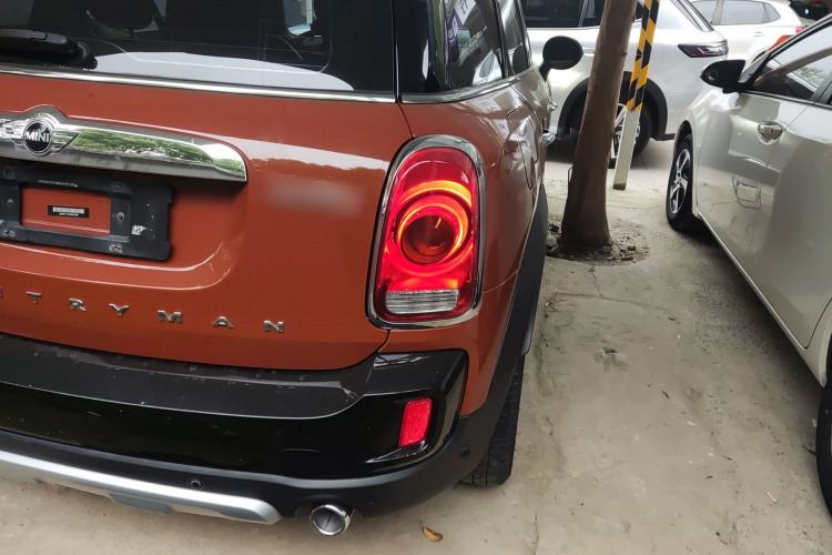 Used MINI Countryman 2017 2.0T COOPER S ALL4 Explorer Right Rear Taillight