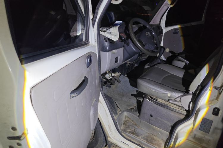 Used Soueast Xiwang 2011 1.3L (Dong'an Engine) Standard Version Driver Seat