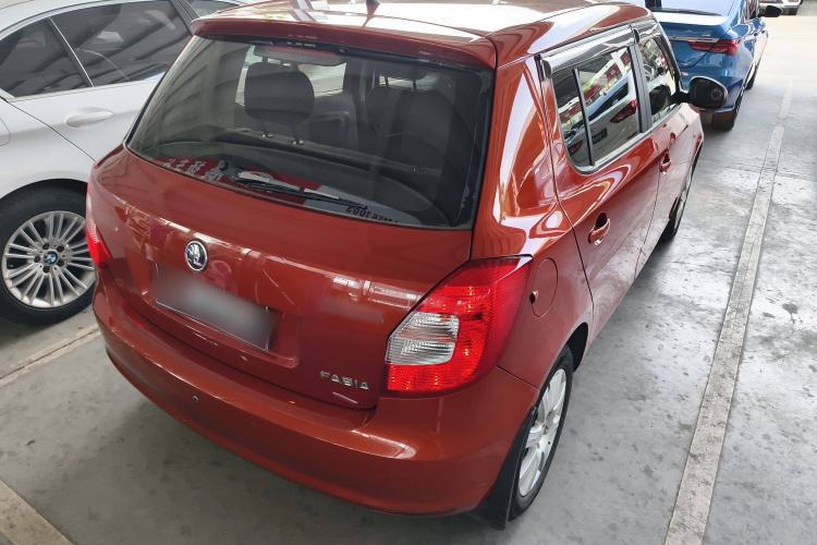 Used Skoda Fabia 2014 1.4L Automatic Crystal Edition
