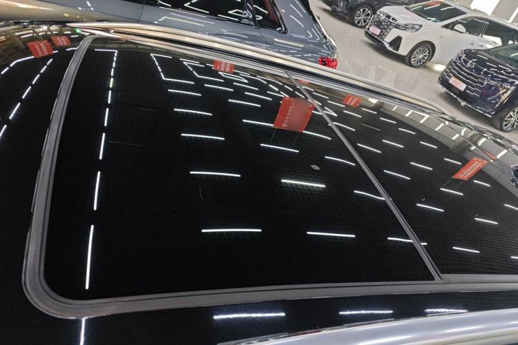 Used Cadillac GT4 2023 25T Luxury Model Roof