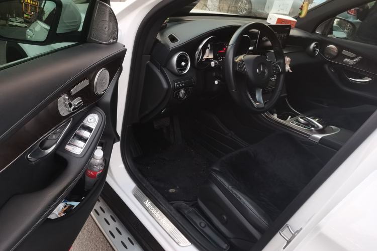 Used Mercedes-Benz GLC 2019 GLC 300 L 4MATIC Dynamic Model