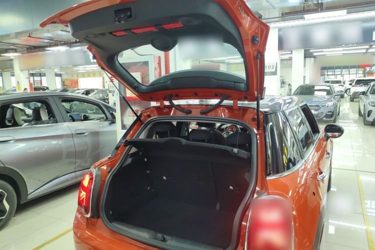 Used MINI 2018 1.5T COOPER Classic Edition Five-Door Version
