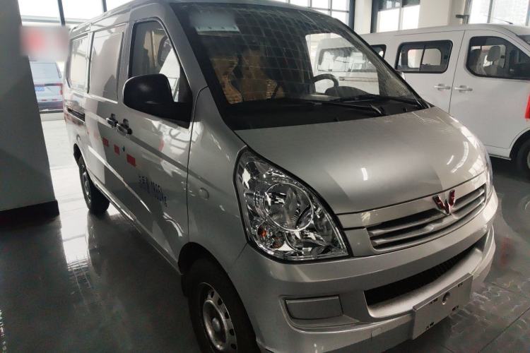 Used Wuling Rongguang S 2023 1.5L Basic Enclosed-Window Vehicle 2 Seats
