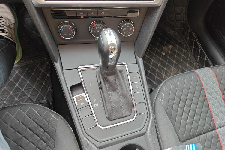 Used Volkswagen Lamando 2019 230TSI DSG Fashion Edition China V Standard
