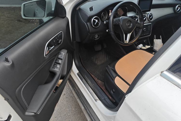 Used Mercedes-Benz GLA 2016 GLA 200 Fashion Model
