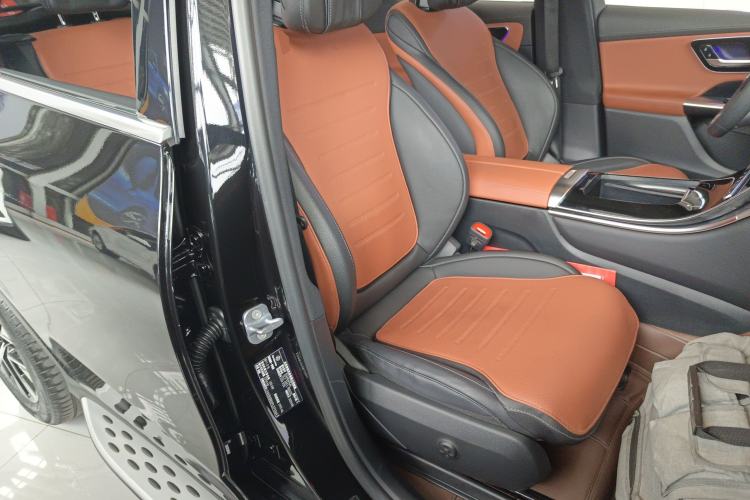 Used Mercedes-Benz GLC 2023 GLC 260 L 4MATIC Dynamic Edition 5-seater
