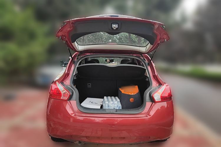 Used Nissan Tiida 2014 1.6L CVT Comfort Model
