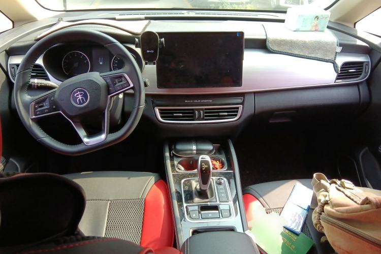 Used BYD Song MAX 2021 Upgraded Model 1.5T Automatic Flagship Version with 6 Seats Center Console