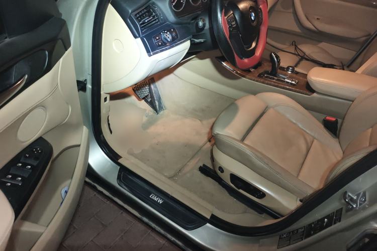 Used BMW X3 2011 xDrive35i Luxury Model Driver Seat