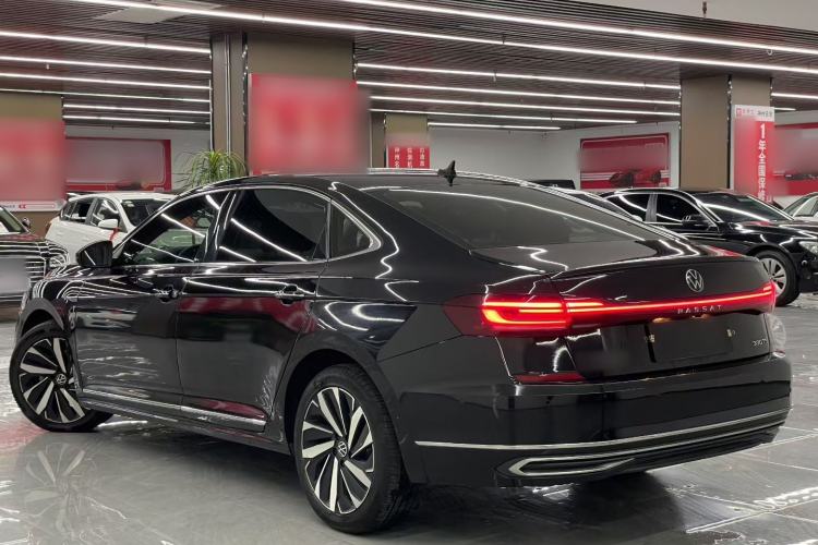 Used Volkswagen Passat 2022 330TSI Starry Luxury Edition