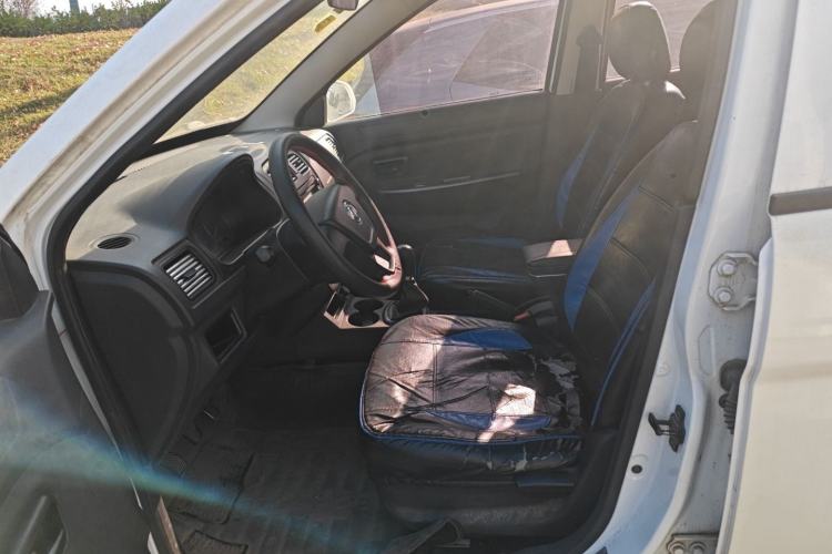 Used Dongfeng Fengon 330 2014 1.5L Manual Standard Edition DK15-02
