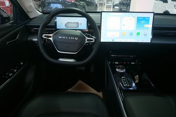 Used Wuling Xingguang 2023 150 Advanced Edition
