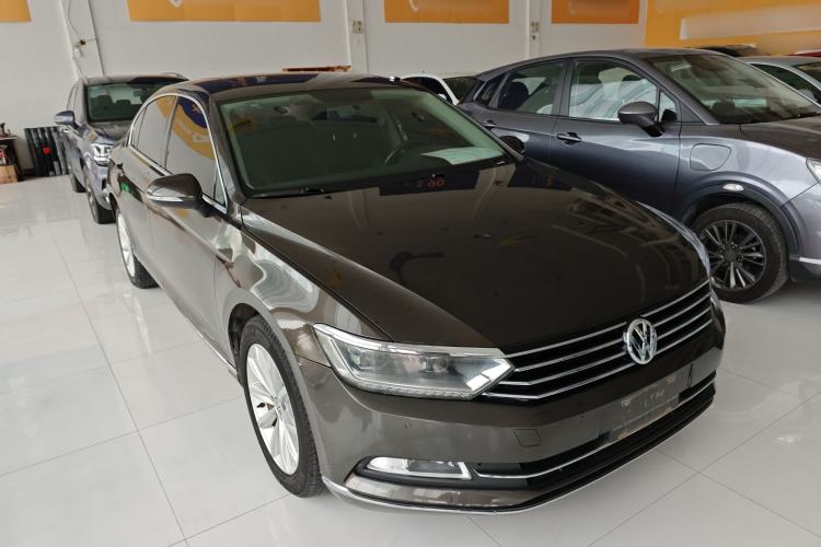 Used Volkswagen Magotan 2018 330TSI DSG Advanced Model
