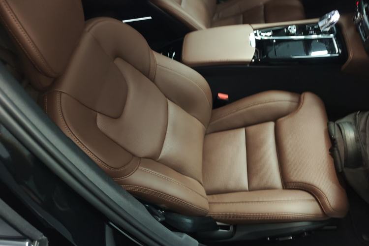 Used Volvo S90 New Energy 2025 Plug-in Hybrid Four-Wheel Drive Long-Range Luxury Smart Edition